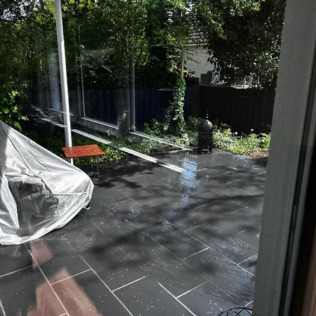 Апартаменты Bungalow Ginsheim